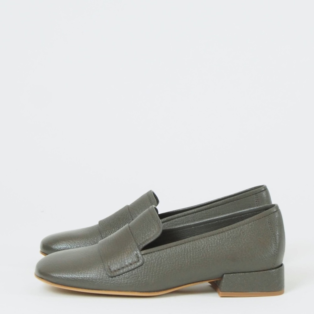 Pedro Garcia Galit Silt loafer